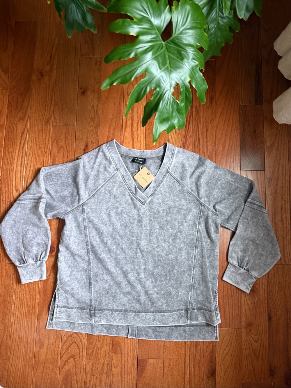 Blu Pepper Gray V-Neck Top